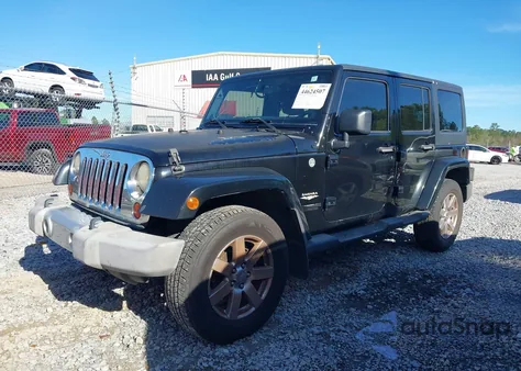 2012 Jeep Wrangler Unlimited Sahara из США, поврежденный, VIN 1C4BJWEGXCL111141